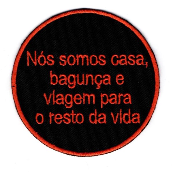 Emblema Casa Bagunça Viagem