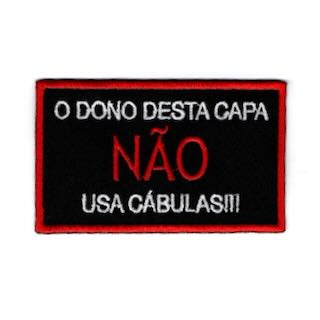O dono desta capa não usa cábulas